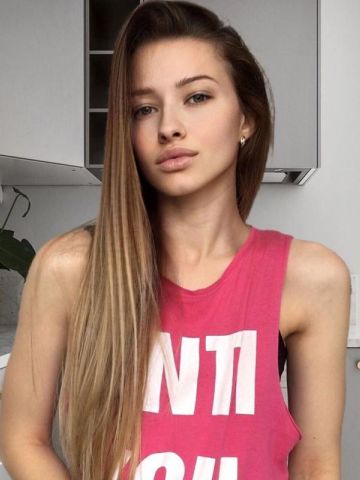 Моника фото 2